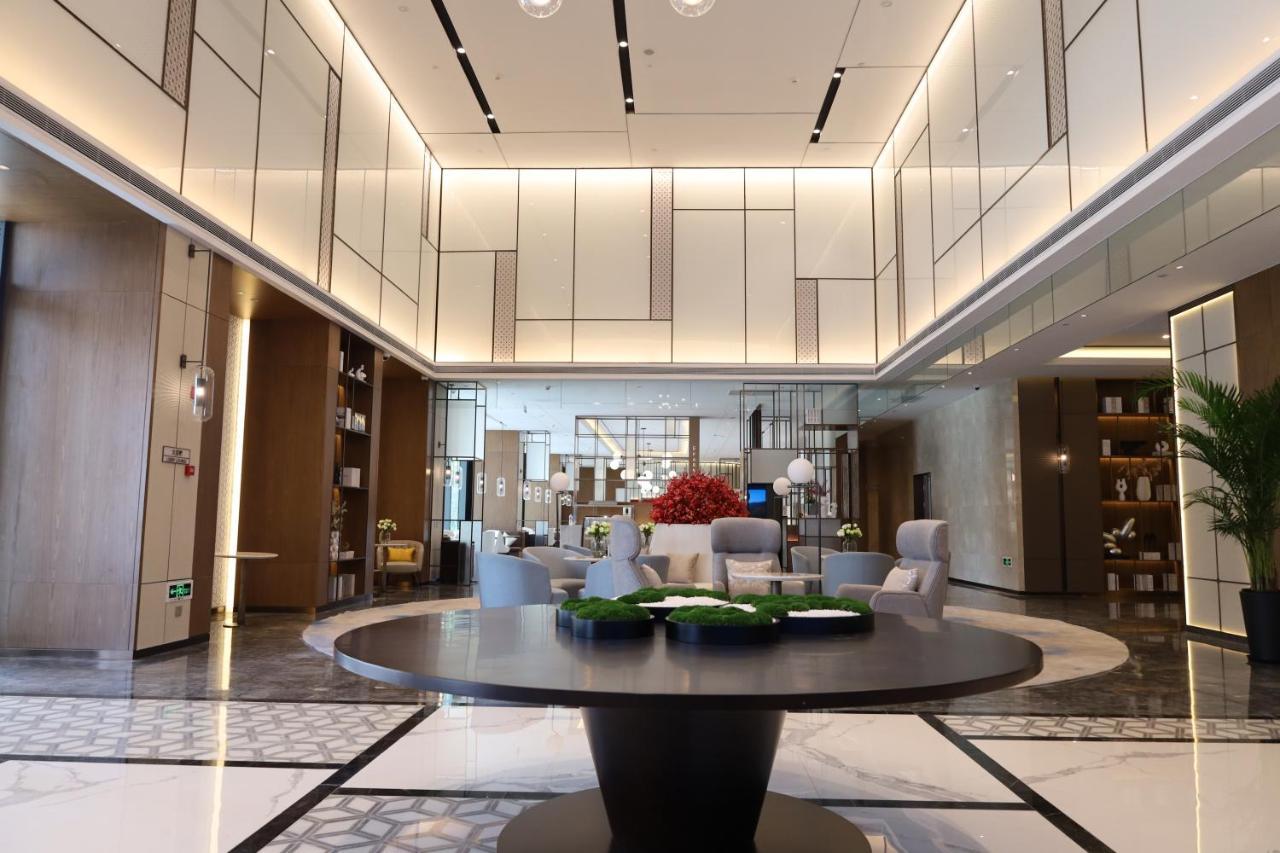 Hotel Metropark Hongqiao 5*