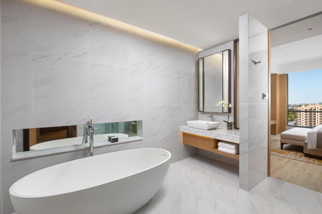 Hotel Metropark Hongqiao 5*